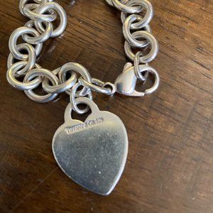 Tiffany & Co 925 sterling silver heart tag cable chain bracelet 7.5 in